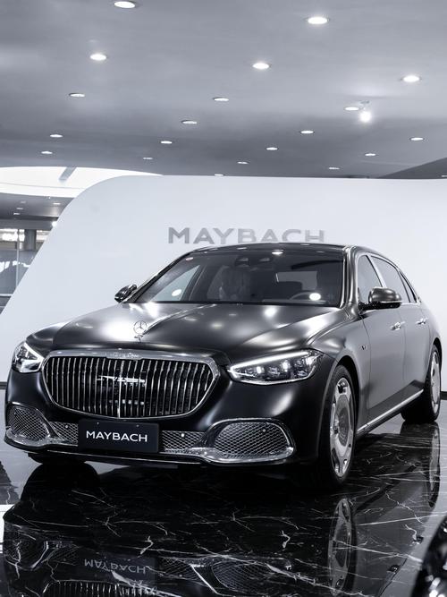 重庆156岚图汽车的售后服务让用户无忧出行，迈巴赫未来的豪华车趋势