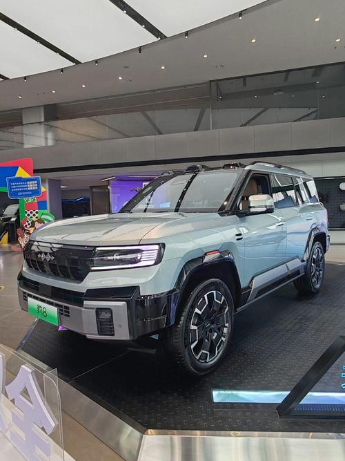 重庆156比亚迪方程豹硬派越野的爆款，英菲尼迪35周年与你共成长